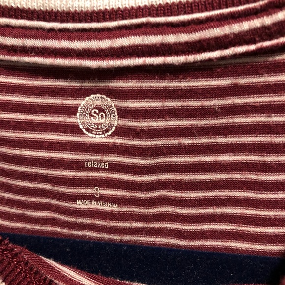  CHERRY STRIPED KNOT FRONT CROP TOP - Picture 5 of 7